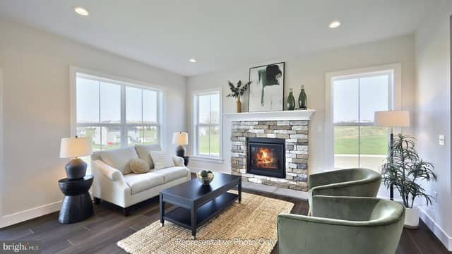 50 Canterbury Lane photo 3