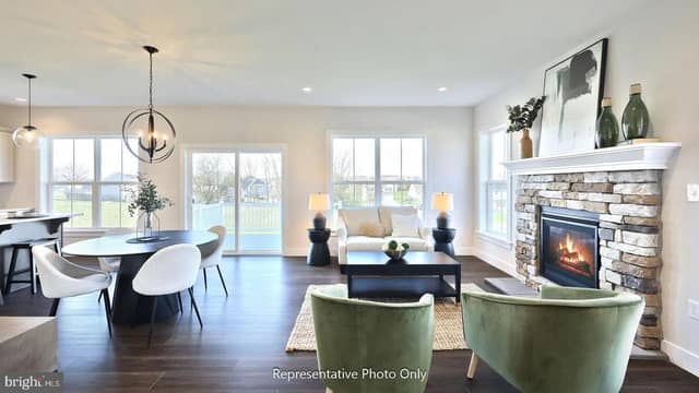 50 Canterbury Lane photo 4
