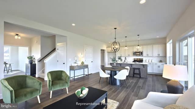 50 Canterbury Lane photo 6