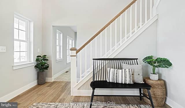 215 Dahlia Circle photo 10