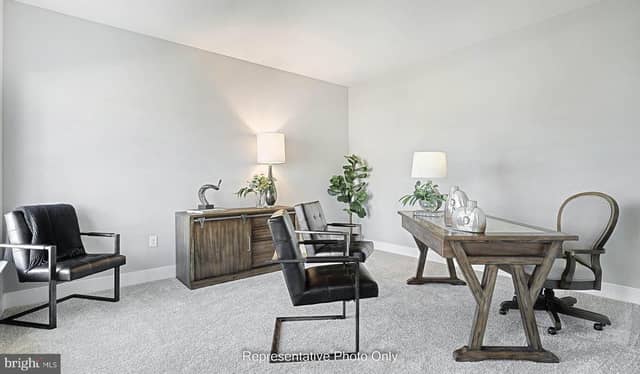 215 Dahlia Circle photo 12