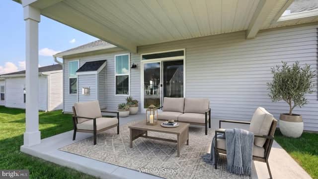 528 Winding Creek Boulevard photo 7