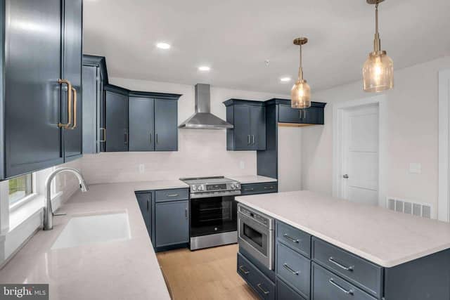 115 Candler Way photo 4