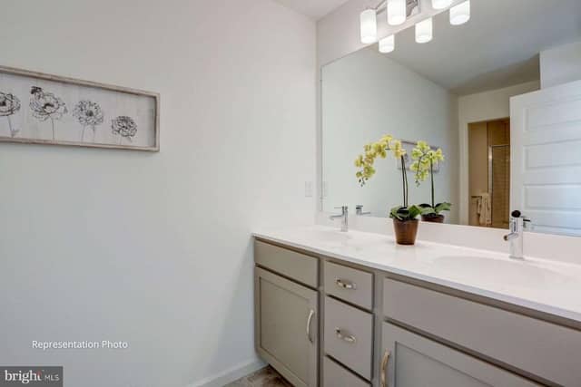 117 Candler Way photo 4
