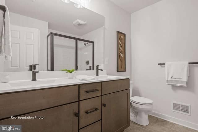 108 Candler Way photo 12