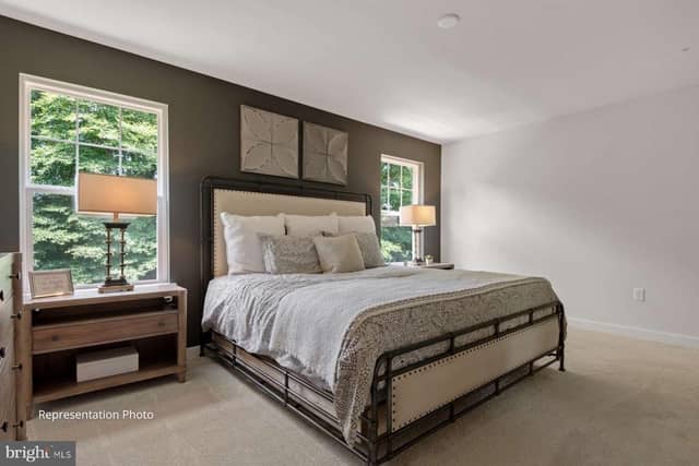 108 Candler Way photo 6