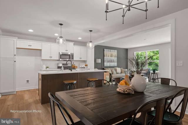 108 Candler Way photo 8