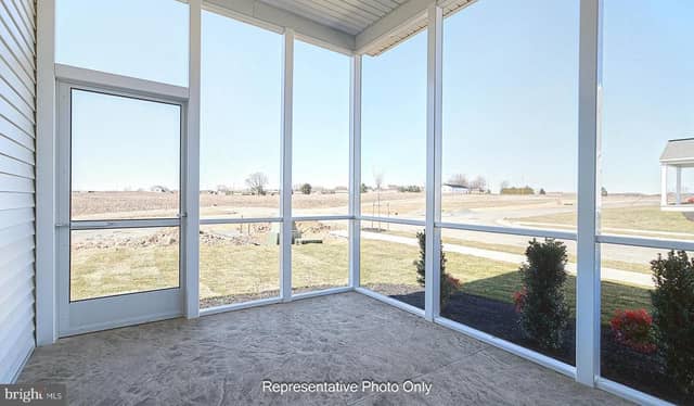 212 Pinnacle Ridge Drive photo 2