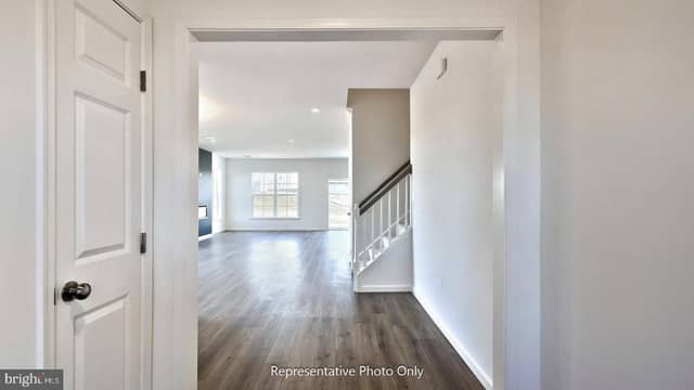 45 Canterbury Lane photo 10