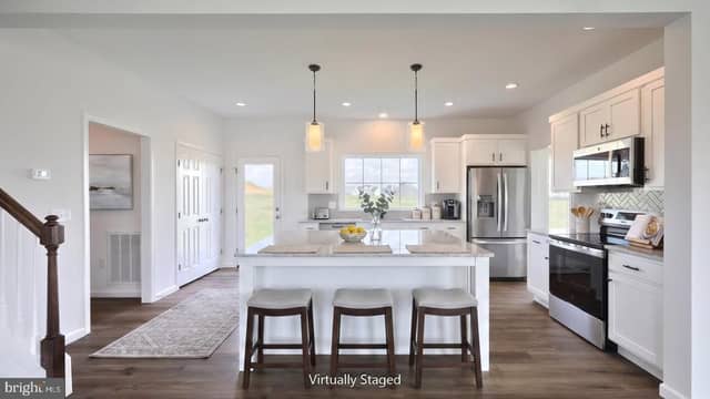 641 Sunset Boulevard photo 3
