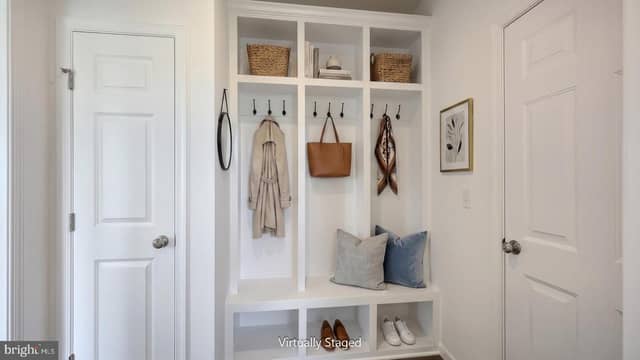 641 Sunset Boulevard photo 6