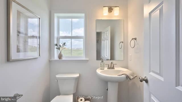 641 Sunset Boulevard photo 7