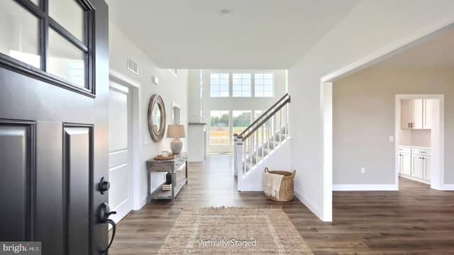 741 Sunset Boulevard photo 10