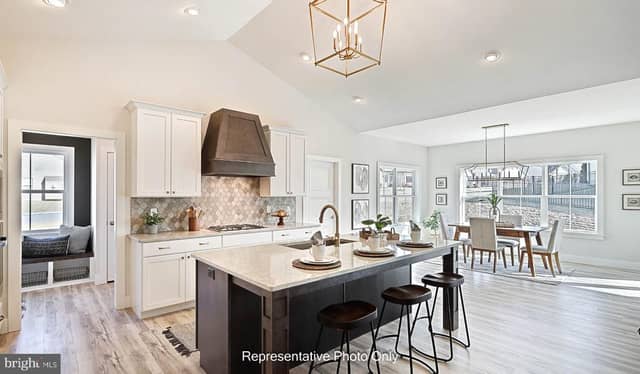 609 Pinnacle Ridge Drive photo 12
