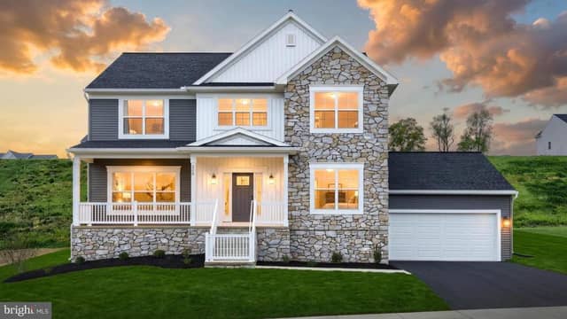 220 Copper Ridge Drive, Newmanstown PA new construction home