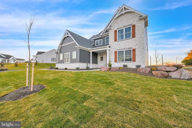 705 Oxford Drive # 39 - MODEL HOME photo 3