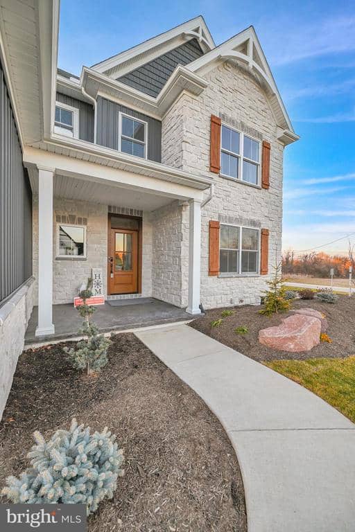 705 Oxford Drive # 39 - MODEL HOME photo 5