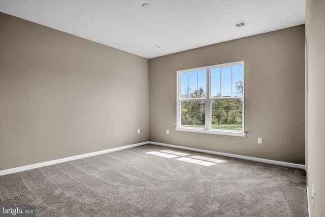 907 Shadowbrooke Drive photo 8