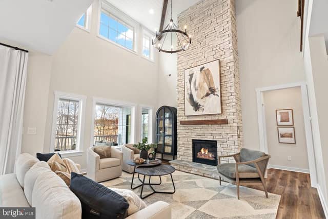 410 Darrow Road # SAVANNAH photo 5