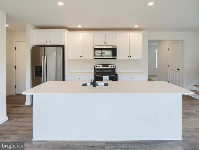 307 Boxwood Drive photo 12