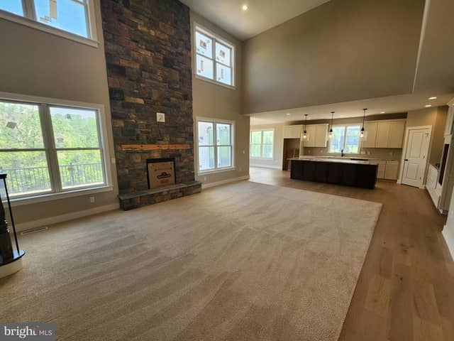 406 Willow Oak Drive photo 11