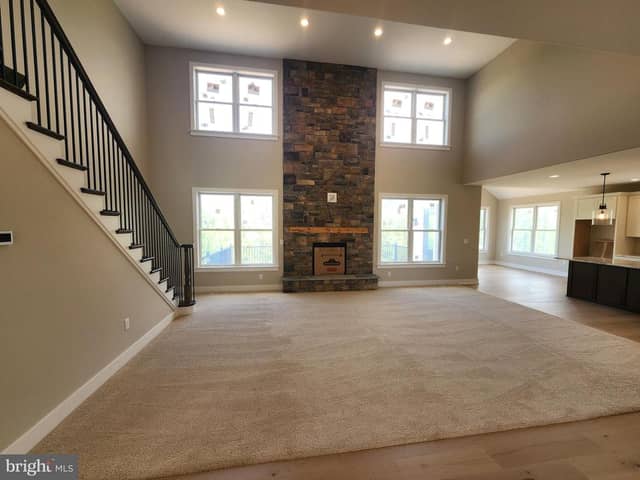 406 Willow Oak Drive photo 7