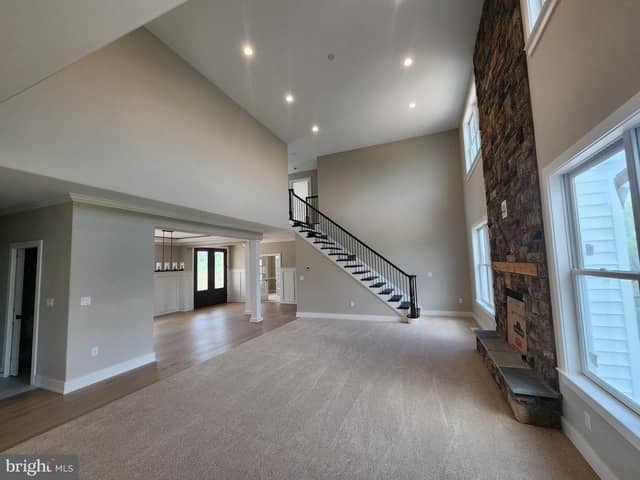 406 Willow Oak Drive photo 8