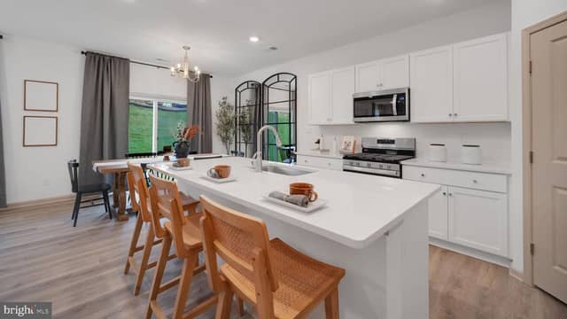 70 Christina Drive photo 7