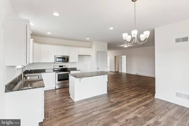 2658 Victorian Drive # LOT 76 photo 8