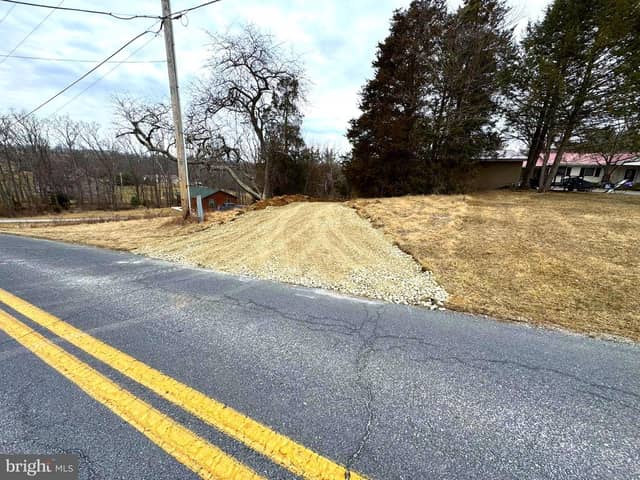 270 S Winding Road photo 9
