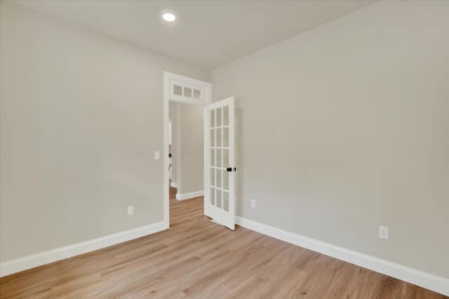 825 Furnace Road photo 8