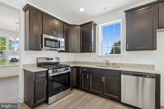 35 Friar Rd # 36 photo 8