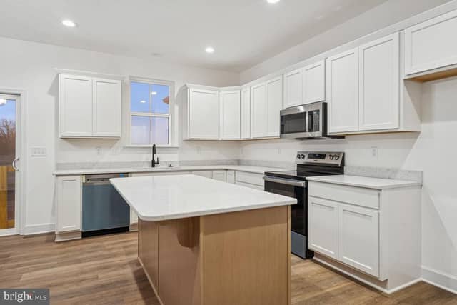 39 Friar Rd # 34 photo 12