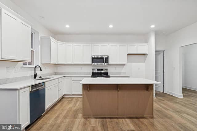 39 Friar Rd # 34 photo 9