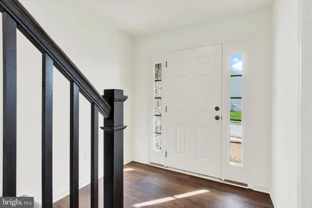 41 Friar Rd # 33 photo 3