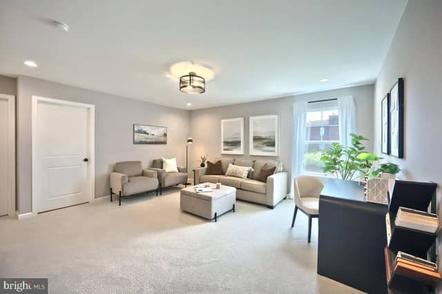 Beacon Pointe Plan At Donwood Estates photo 11