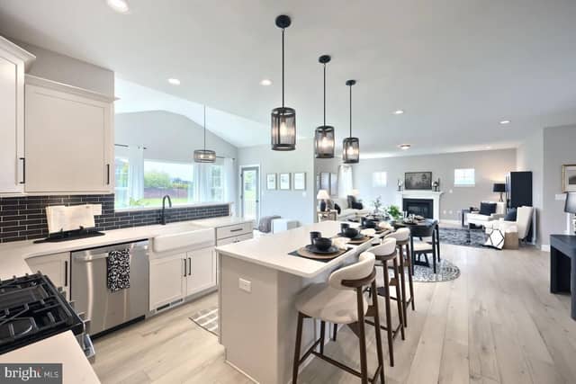 Beacon Pointe Plan At Donwood Estates photo 5