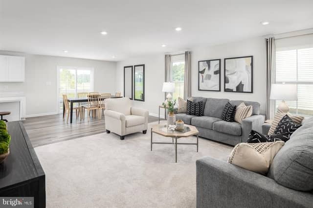 110 Limestone Drive photo 4
