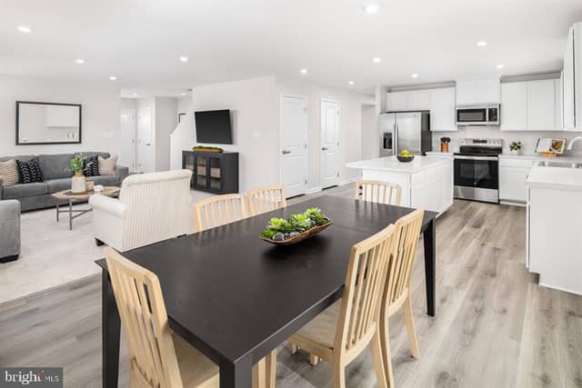 110 Limestone Drive photo 8