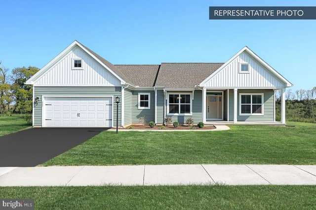 Georgia Mae Plan At Donwood Estates, Dover PA new construction home