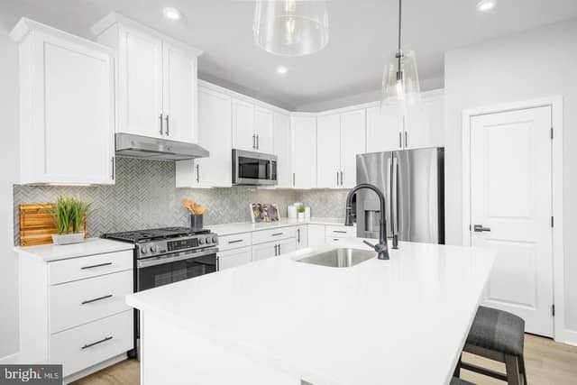 1 Firenze Drive photo 10