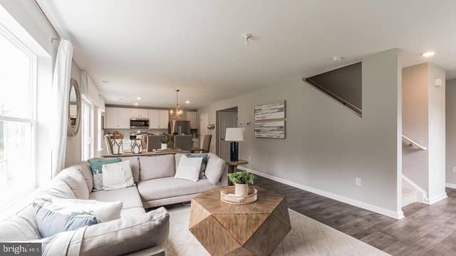 180 Grantway Drive photo 10