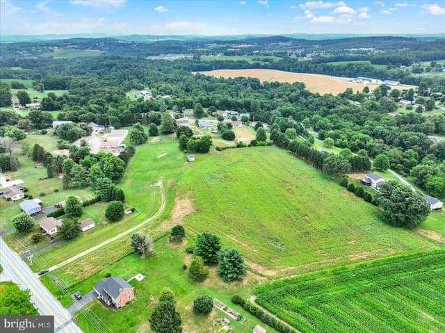 2025 Stoverstown Road photo 12
