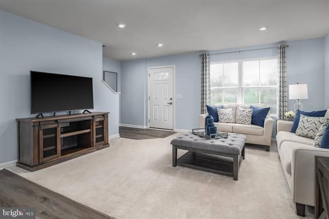 100 Limestone Drive photo 3