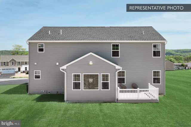 Beacon Pointe Plan At Oak Meadows Estates photo 3