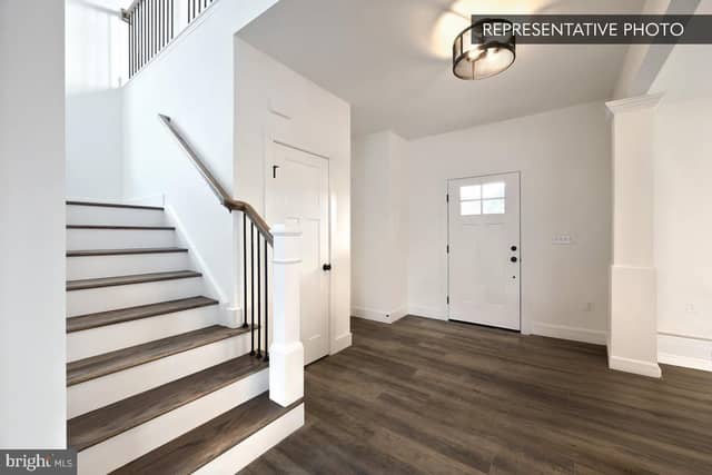 Linden Plan At Oak Meadows Estates photo 4