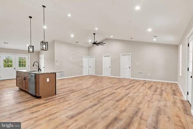 13925 Wolf Road photo 9
