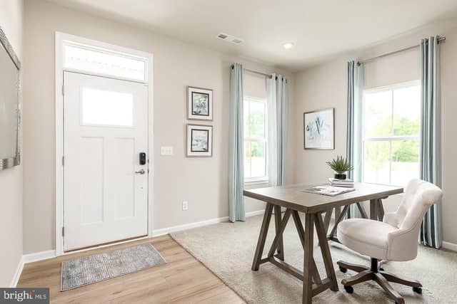 5 Firenze Drive photo 3