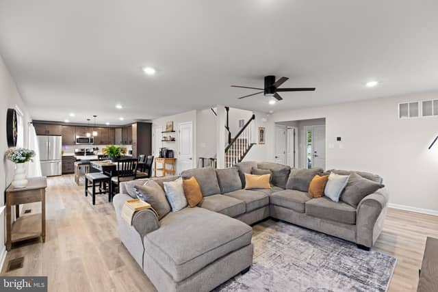 920 Chapel Drive photo 4
