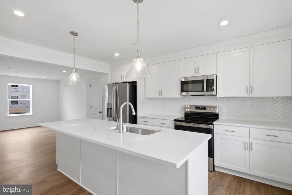 9 Juniper Court photo 1